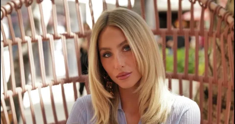 The Evolution of Style: How Alix Earle Is Redefining Fashion Standards Alix Earle