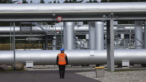 How Aging Gas Pipelines Pose Risks to Urban Communities