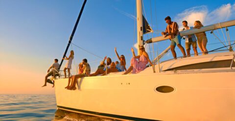 What to Expect on a Charleston Booze Cruise: A Complete Guide What to Expect on a Charleston Booze Cruise